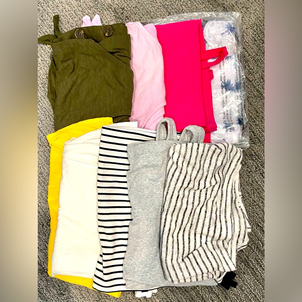 Bundle of 9 women’s tanks Xl